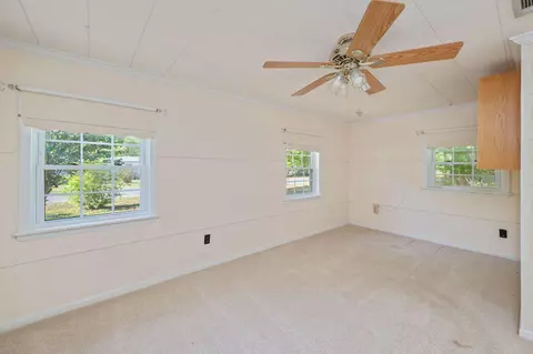 Bedroom - 578 E Williams Ave, Crestview, FL 32539 photo 2 of 7