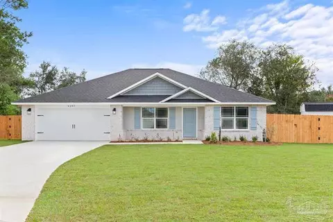 1689 Oak Dr, Gulf Breeze, FL 32563