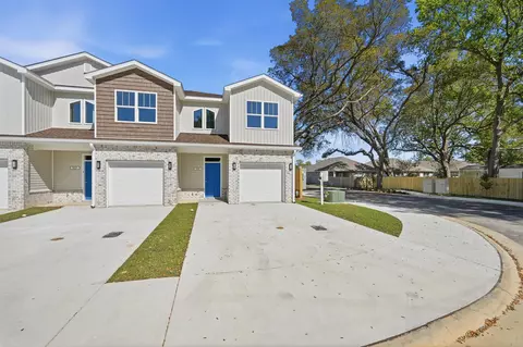 927 Kenzie Ln, Fort Walton Beach, FL 32547