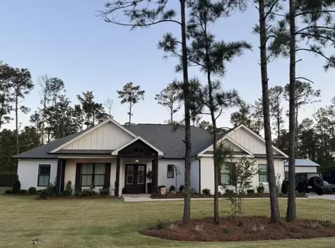 1085 Lagrange Rd, Freeport, FL 32439