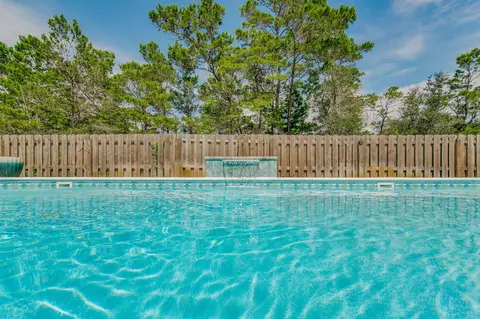 1482 Ballyhoo Dr, Gulf Breeze, FL 32563