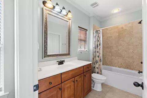 Bath - 209 E Grand Key Loop, Destin, FL 32541 photo 5 of 8