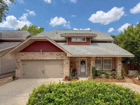 202 SE Alconese Ave, Fort Walton Beach, FL 32548
