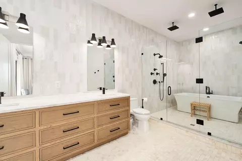 Bath - 7570 E County Highway 30a, Watersound, FL 32461 photo 4 of 9