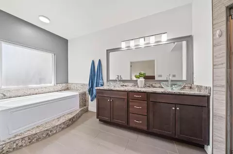 Bath - 7 Tomahawk Ct, Destin, FL 32541 photo 2 of 7