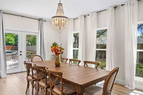 Dining - 7 Tomahawk Ct, Destin, FL 32541 photo 2 of 3