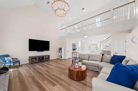 Living - 7 Tomahawk Ct, Destin, FL 32541 photo 2 of 3