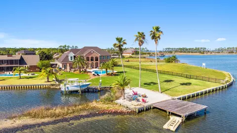4734 Baywood Dr, Lynn Haven, FL 32444