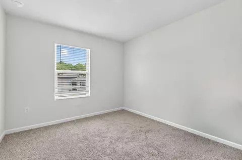 Bedroom - 2637 Saltgrass Way, Crestview, FL 32536 photo 5 of 8
