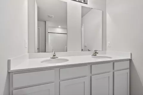 Bath - 2637 Saltgrass Way, Crestview, FL 32536 photo 2 of 2