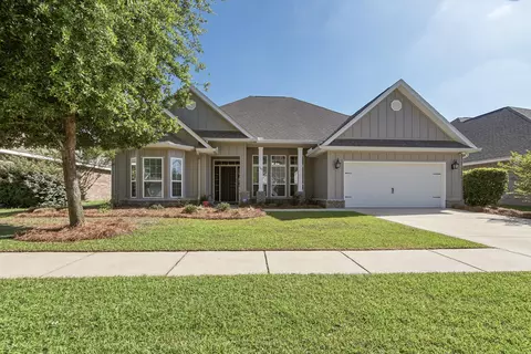 388 Lilly Bell Ln, Freeport, FL 32439