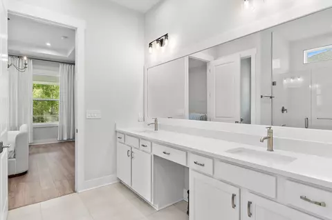 Bath - 92 E Lafayette Rd, Watersound, FL 32461 photo 2 of 3