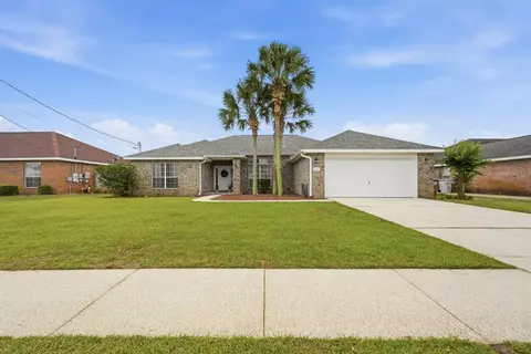 8217 Cosica Blvd, Navarre, FL 32566