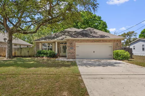 1560 Hickory St, Niceville, FL 32578