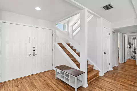 Entry Way - 453 E Linkside Pl, Miramar Beach, FL 32550 photo 2 of 5