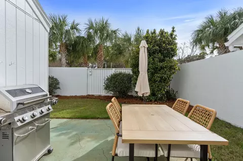 Exterior - 453 E Linkside Pl, Miramar Beach, FL 32550 photo 5 of 10