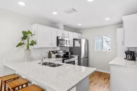 Kitchen - 453 E Linkside Pl, Miramar Beach, FL 32550 photo 3 of 6