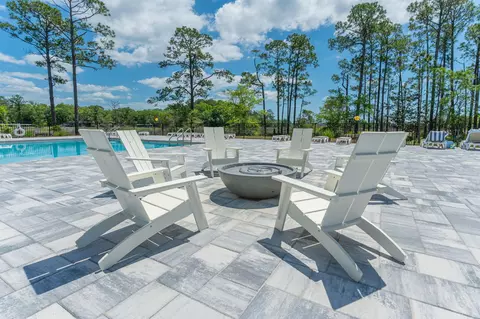 Exterior - 120 Lumen Loop, Freeport, FL 32439 photo 15 of 16