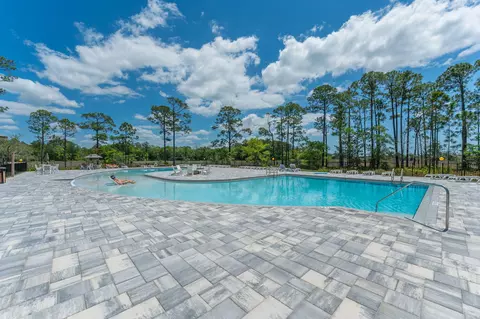 Exterior - 120 Lumen Loop, Freeport, FL 32439 photo 14 of 16