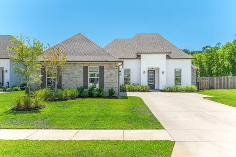 Exterior - 120 Lumen Loop, Freeport, FL 32439 photo 2 of 16