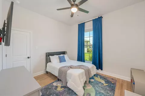Bedroom - 120 Lumen Loop, Freeport, FL 32439 photo 3 of 8
