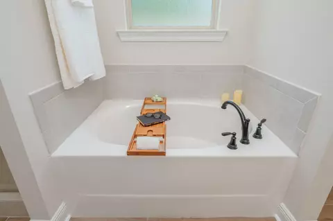 Bath - 120 Lumen Loop, Freeport, FL 32439 photo 3 of 8