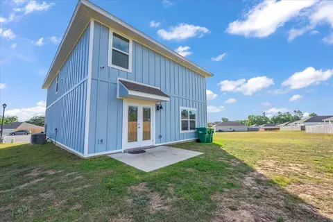 Exterior - 2808 Tallgrass Ct, Crestview, FL 32536 photo 4 of 11