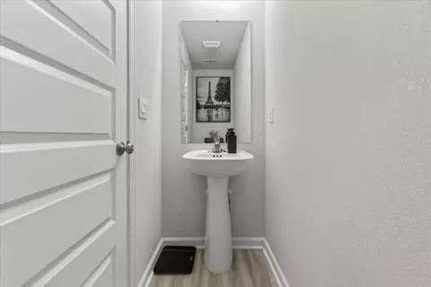 Entry Way - 2808 Tallgrass Ct, Crestview, FL 32536 photo 6 of 14