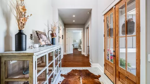 Entry Way - 490 Red Barn Rd, Freeport, FL 32439 photo 3 of 5