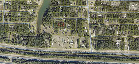 7 Clay Basket Ct, Defuniak Springs, FL 32433