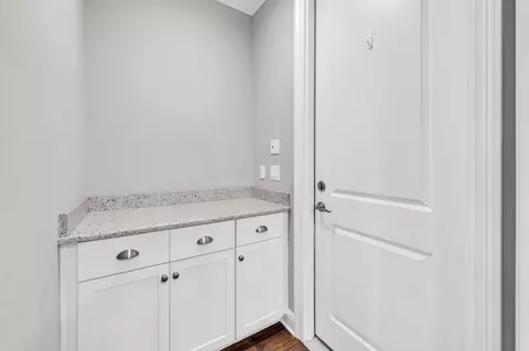 Entry Way - 48 Oaktree Blvd, Freeport, FL 32439 photo 5 of 5