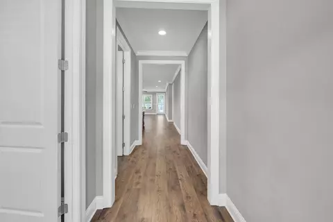 Entry Way - 48 Oaktree Blvd, Freeport, FL 32439 photo 2 of 5