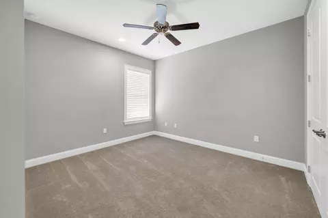 Bedroom - 48 Oaktree Blvd, Freeport, FL 32439 photo 5 of 5
