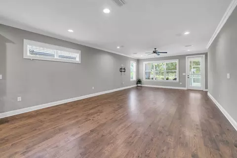 Living - 48 Oaktree Blvd, Freeport, FL 32439 photo 5 of 5