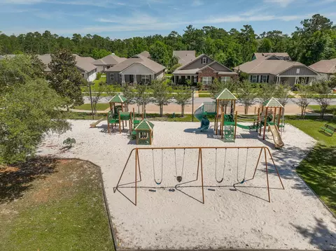 View/Area - 48 Oaktree Blvd, Freeport, FL 32439 photo 2 of 2