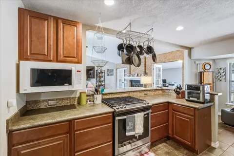 Kitchen - 1102 Phyllis Ave, Niceville, FL 32578 photo 1 of 3