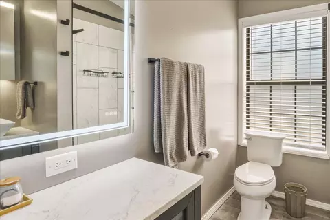 Bath - 1102 Phyllis Ave, Niceville, FL 32578 photo 1 of 4