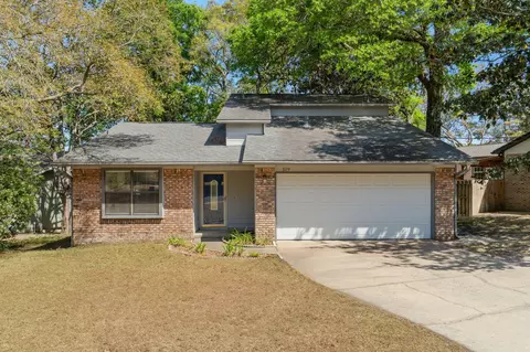 519 Matthew St, Niceville, FL 32578