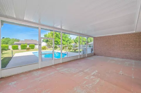 Exterior - 5552 Frontier Dr, Crestview, FL 32536 photo 8 of 15