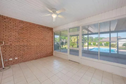 Exterior - 5552 Frontier Dr, Crestview, FL 32536 photo 6 of 15