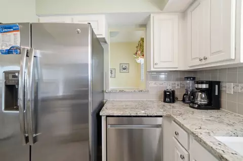 Kitchen - 30 Windancer Ln, Miramar Beach, FL 32550 photo 3 of 4