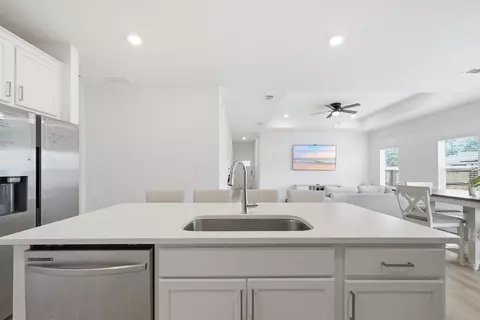 Kitchen - 125 Blooming Cv, Crestview, FL 32539 photo 2 of 5