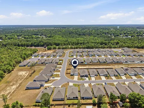 View/Area - 125 Blooming Cv, Crestview, FL 32539 photo 4 of 6