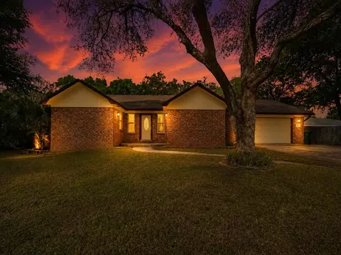 3 Krivik Ct, Fort Walton Beach, FL 32547