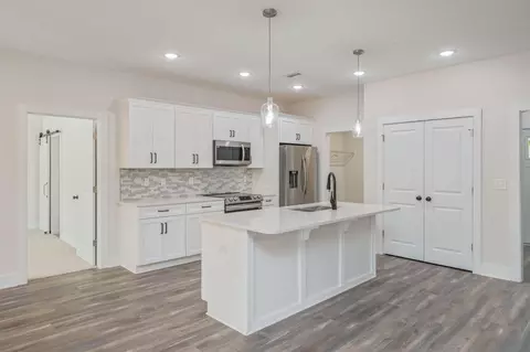 Kitchen - 6269 Possum Ridge Rd, Crestview, FL 32539 photo 1 of 7