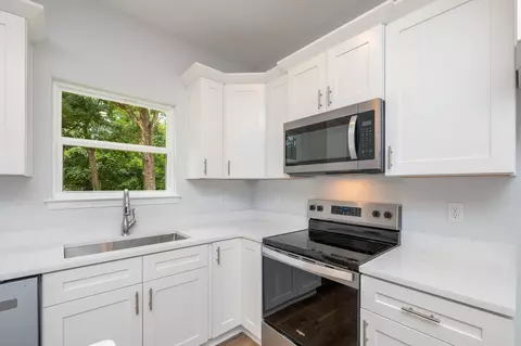 Kitchen - 740 E Chestnut Ave, Crestview, FL 32539 photo 3 of 3