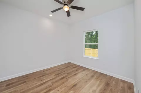 Bedroom - 740 E Chestnut Ave, Crestview, FL 32539 photo 3 of 7