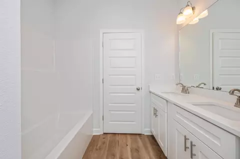 Other - 740 E Chestnut Ave, Crestview, FL 32539 photo 2 of 4