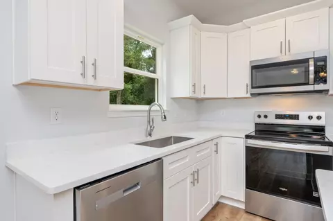 Kitchen - 740 E Chestnut Ave, Crestview, FL 32539 photo 1 of 3