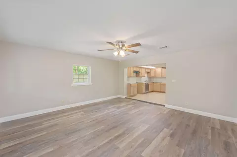 Living - 165 Smith St, Crestview, FL 32539 photo 1 of 3